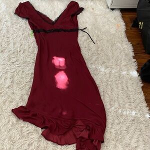 Elegant Burgundy Dress with Black Lace Trim